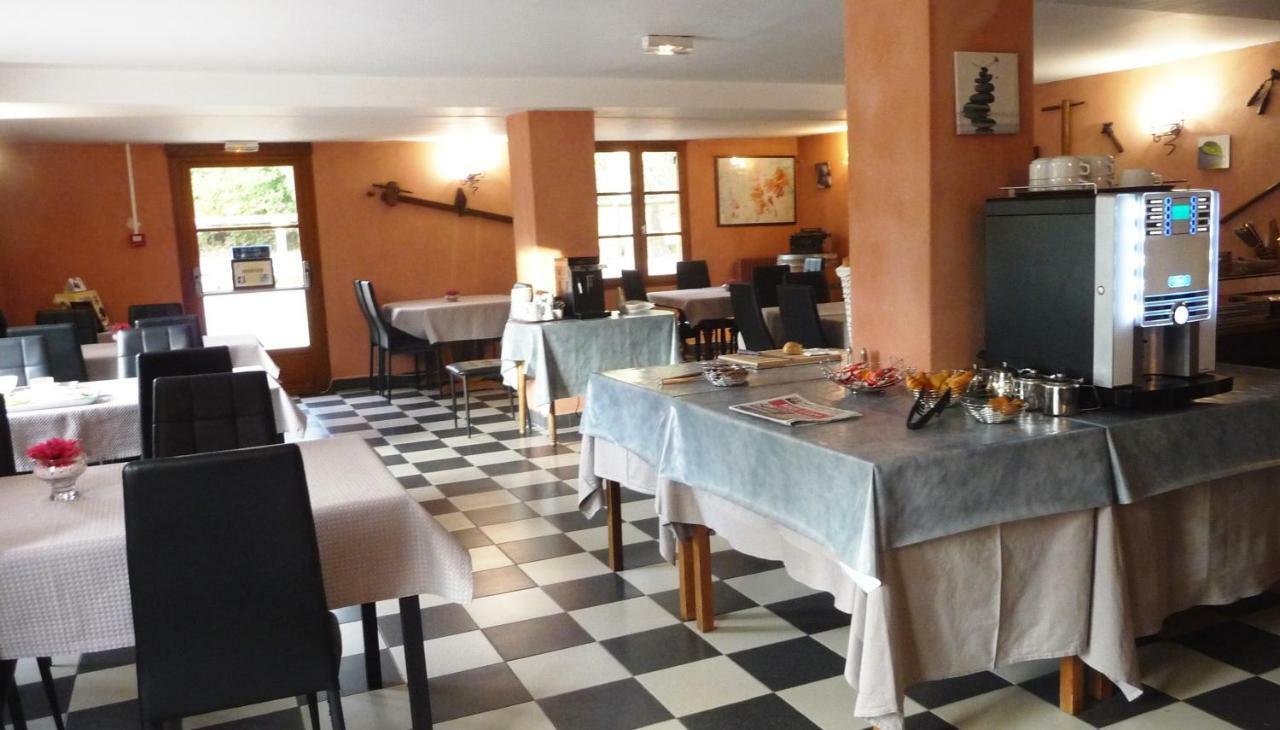 Hotel Restaurant Le Colombier Remoulins Buitenkant foto